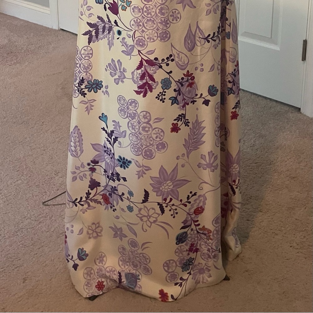 Vintage Ann Taylor 100% Silk skirt set. Worn once. - Picture 3 of 3